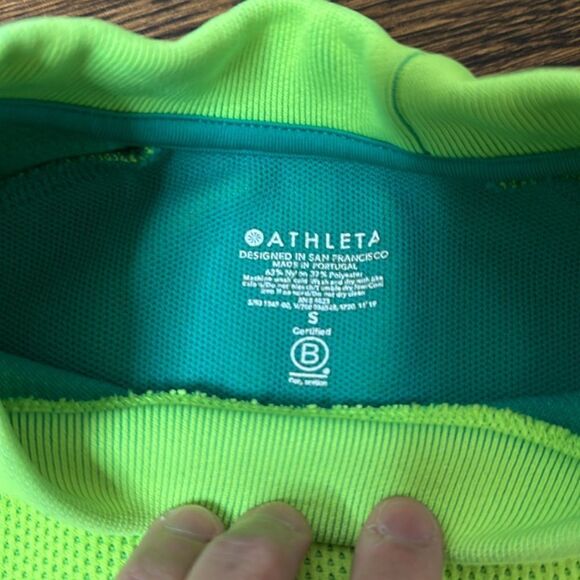 Athleta Turbo Seamless Cropped Crewneck in Neon Green - Size Small - Picture 4 of 7